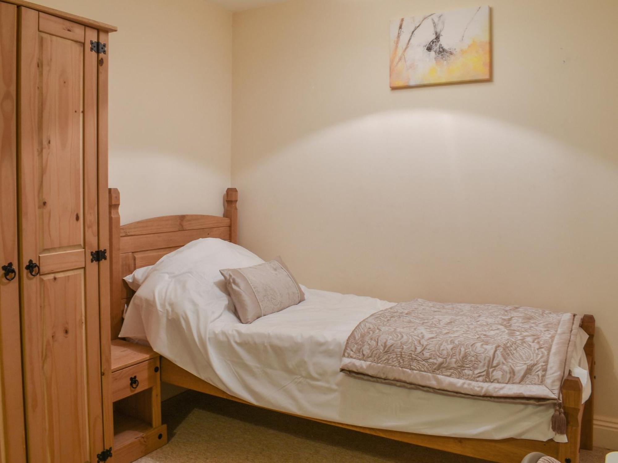 Вилла South Wing Coldharbour Park Farm Rake Экстерьер фото